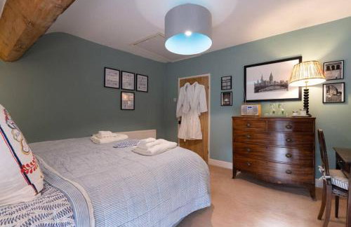 Charming Coates Cottage - Photo 30