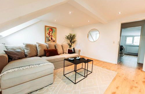 3-Floor Oasis in the Heart of Koblenz, Sleeps 16 - Foto 49