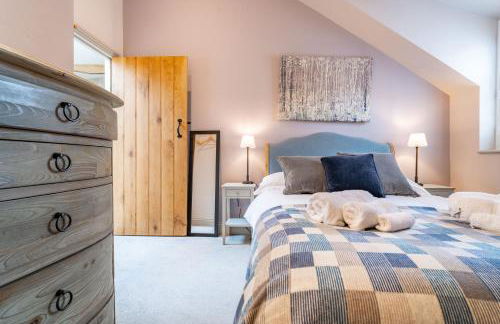 Knyvetts sleeps 6, 3 double beds, pretty garden - Foto 30