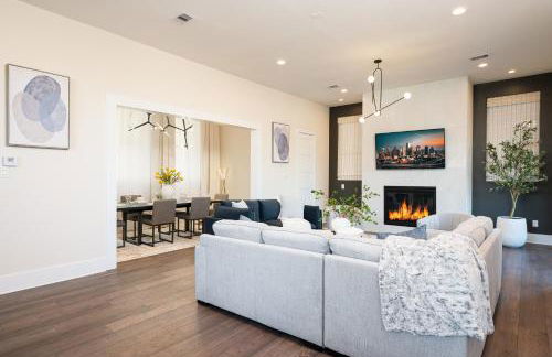 Rodeo Special! 4BR Luxury, Houston Rooftop Views - Foto 46