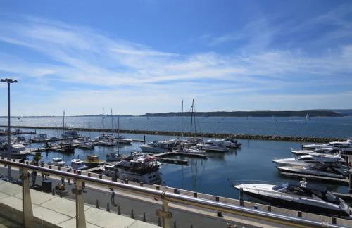 Spinnaker House-with Tesla Electric Charging Point - Photo 47