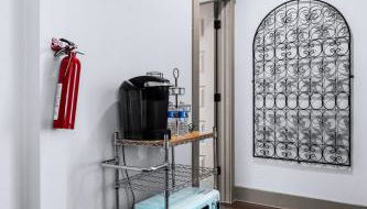 River Hotel Groups Main Street Games Firepit - Foto 5