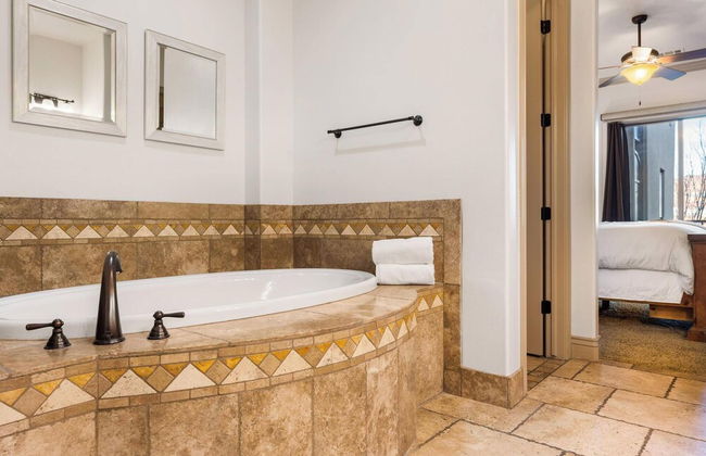 The View Resort Amenities & Epic Views! - Foto 12