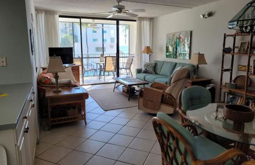 Cozy beachfront oasis, heated pool & ocean views #13 - Foto 23