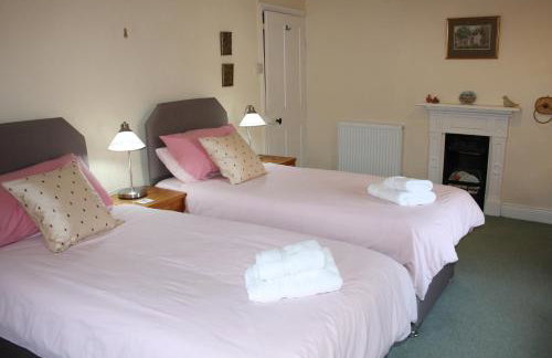 Corner House - Photo 17