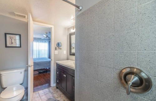 HARRY POTTER LIVES HERE! Unforgettable Home, Pool, Sleeps 8, Near Dis, LOW Rates! - Foto 89