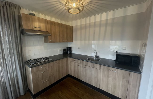 Cozy Furnished House with Garden near Nature Reserve - Photo 3