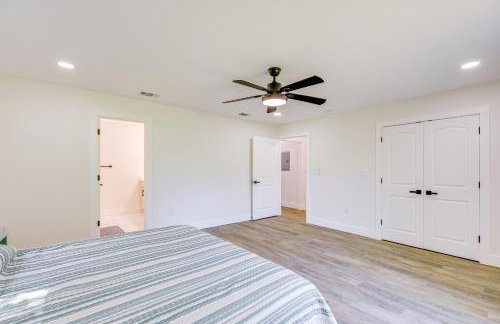 1 Mi to Dtwn San Antonio Sleek Bungalow with Yard! - Foto 14