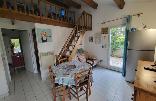 Jolie maison d'angle 4 couchages dans résidence privée à 300m de la mer PORTIRAGNES PLAGE LRHP47 - Foto 6