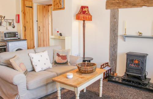 High Grove - Photo 6