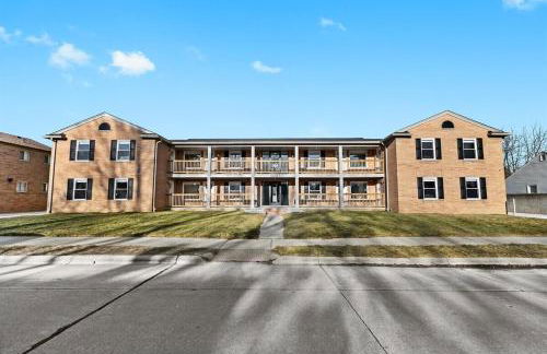 Comfortable Basement Studio Living Near Major Road - Foto 9