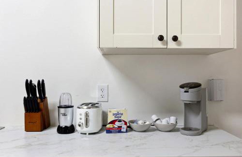 Cozy 2-Floor Home 5BR 3BA 2 Kitchens Backyard - Foto 63