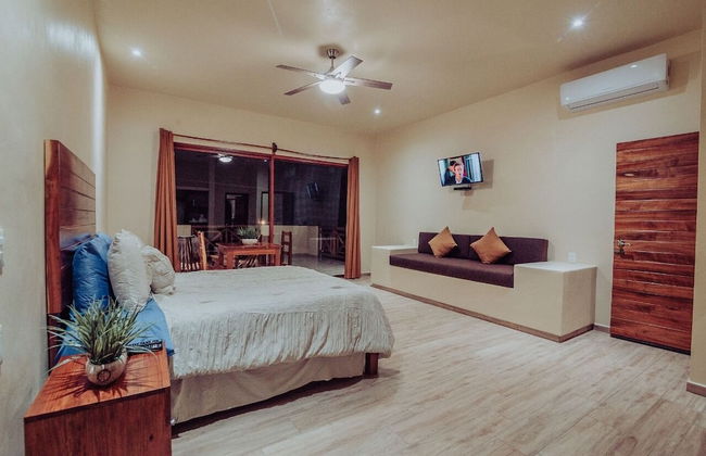 One Extra Free Night Staying 3 Nights Intl Chef & Yacht - Brekky Available - Foto 6