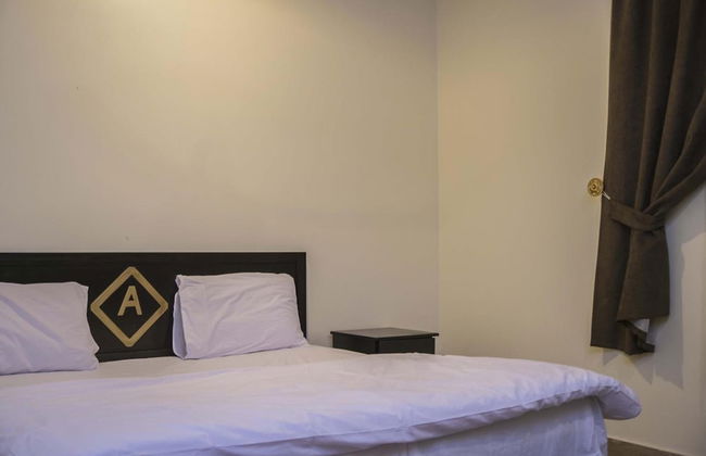 Al Eairy Furnished Apartments Qassim 4 - Photo 16