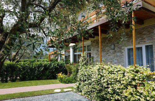 Residence Rivachiara (check-in at Hotel Riviera in Viale Rovereto, 95) - Foto 4