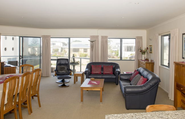 The Reef Beachfront Apartments - Foto 17