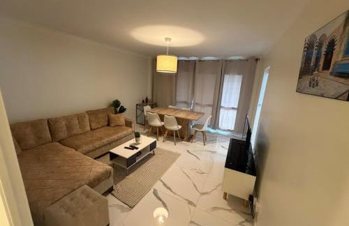 Bel Appartement spacieux T4 avec 2 Parkings privée Gratuit - Foto 11