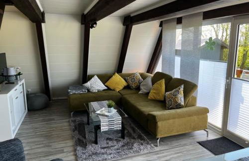 Nurdachhaus mit Blick ins Grüne- ruhige Lage nahe Yachthafen Fedderwardersiel - Foto 3