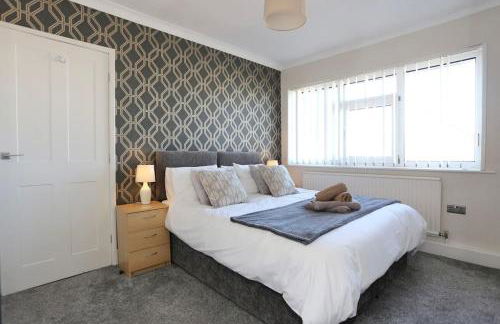 Fabulous beachfront 3 bed house with parking - Foto 32