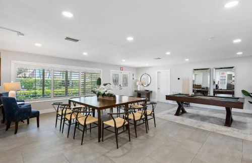 Spacious home wpool fire pit grill - Foto 7