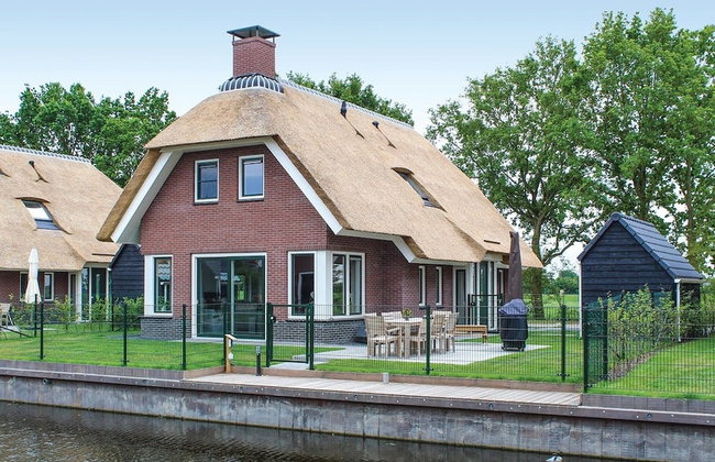Villa in Friesland With Waterfront Garden - Foto 23