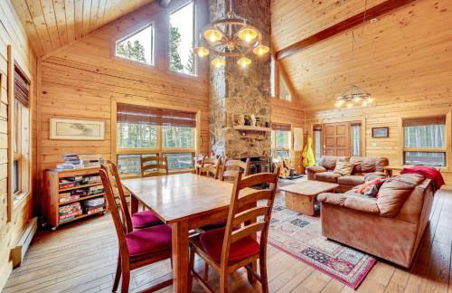 4 Mi to RMNP Allenspark Cabin with Wraparound Deck! - Foto 8