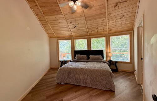 Stunning Lakefront Treehouse! Must book! - Foto 9