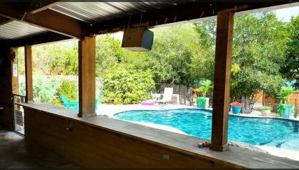 Lovely Log Cabin Rental for Four near San Antonio Texas - Foto 5