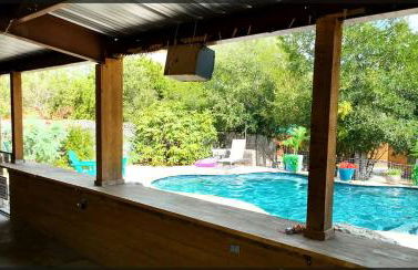 Lovely Log Cabin Rental for Four near San Antonio Texas - Foto 5