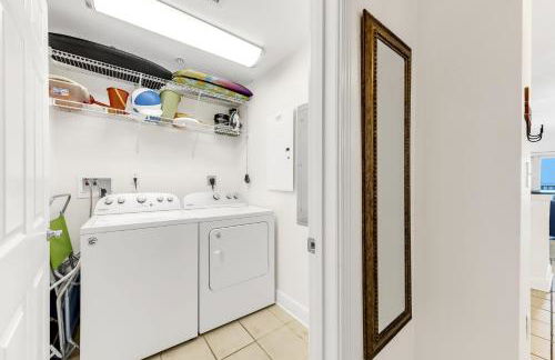 Crystal Tower Comfort Condos by Hosteeva - Foto 114