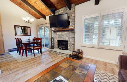 Horizons 4 Communal Rec Room & Pool - Foto 8