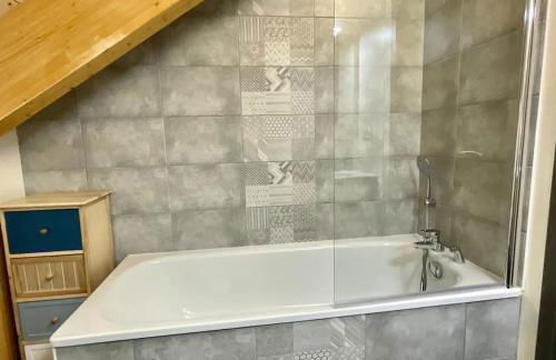 CHALET LES 2 MARMOTTES 4 étoiles Bain nordique, Pétanque - Foto 17