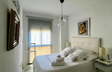 Tu oasis de lujo junto al Guadalquivir - Foto 1