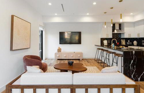 Sky Haus LA - Photo 14