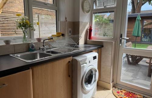 Weekend availability - 3 Bedroom House - Free Parking - Ideal for Families and Groups - Foto 18