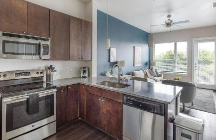 Landing Stylish 1BD Yoga Studio Gym - Photo 7