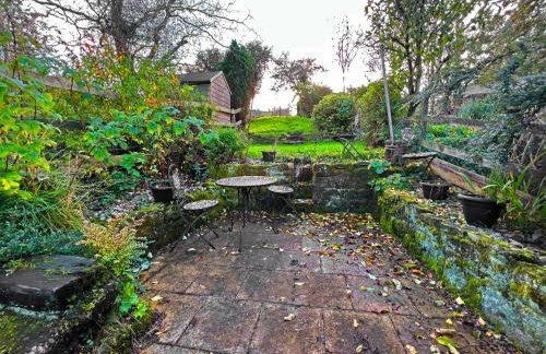 2 Bed Cottage - Sleeps 4 - Pets - Parking - Photo 7