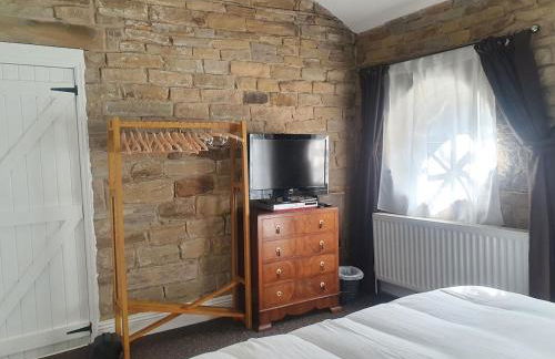 Edgerton coach house, Detached cottage in town, Spacious rustic charm - Foto 12