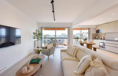 Luxury 1-Br apartment sea view parking - Foto 20