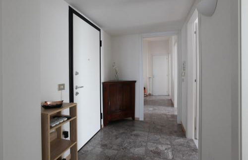 New Fashion District, 3 BDRS - 30 minutes from Linate with new subway - Foto 9