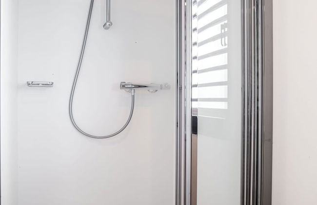 Unique Houseboat on and Around the Sneekermeer - Foto 41