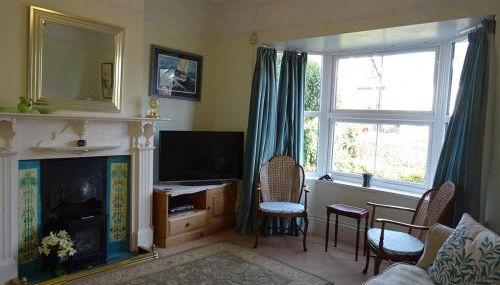 Charming family home on edge of South Downs - Foto 2