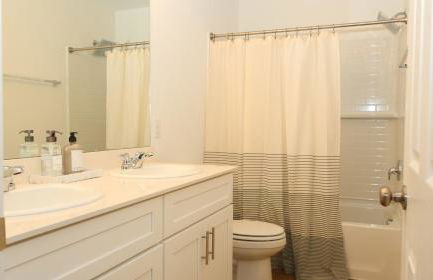 Luxe Princeton Getaway - Photo 60