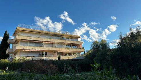 JARDIN TERRASSE EDEN SAINT TROPEZ - Parking Pool AC 4P - Photo 3