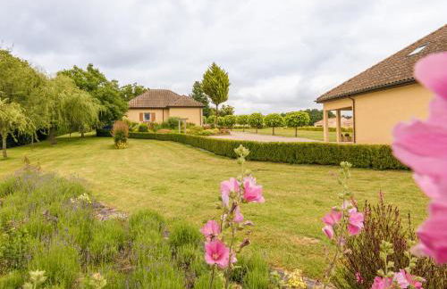 Pleasant holiday home with private pool - Foto 62