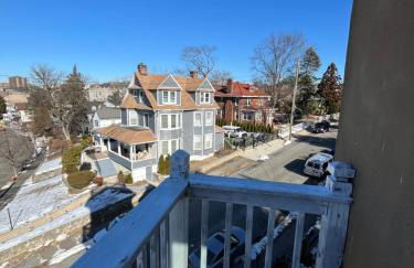 Grand 2BR near MetroNorth with easy parking - Foto 7