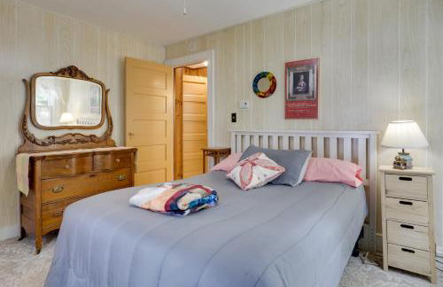 Dock and Views Lakefront Family Home in Conover! - Foto 23