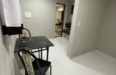 Ap de 2 quartos com ar e Wi-Fi - Foto 7