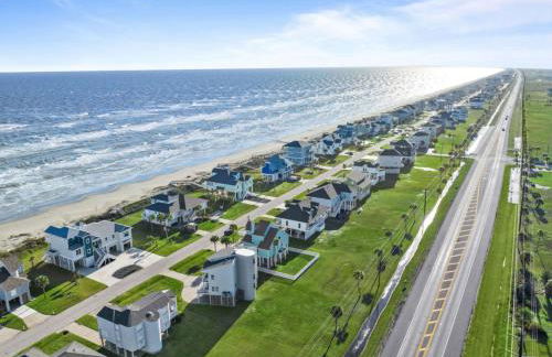 3-story beach house with incredible ocean views, steps to the beach - Photo 43