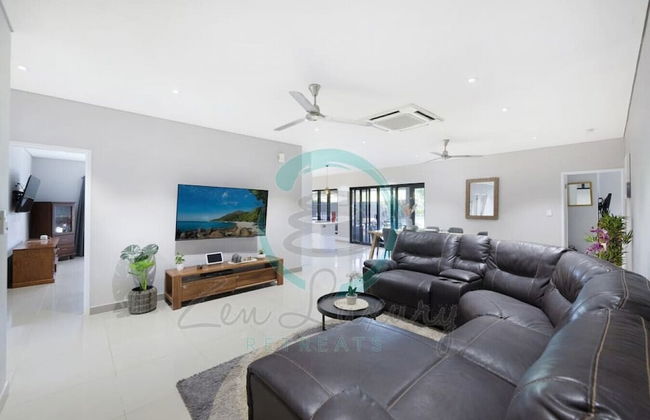 ZENHOUSE - 5BR Family with Private Pool - Foto 6